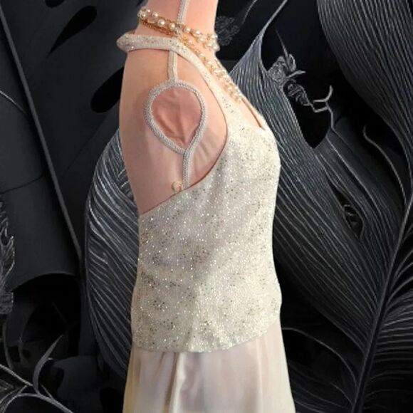 Fleur de lis VTG Ivory Beaded 2 Piece Halter Wedding Dress NWT *Fits Like Med - Picture 10 of 17